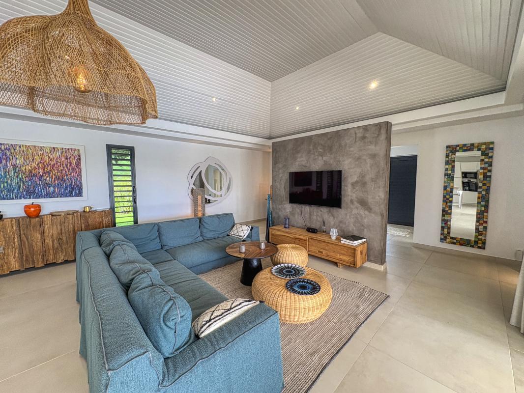 26.Location villa piscine Saint François Guadeloupe_Salon